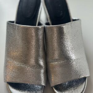 Reaction Kenneth Cole Metallic Silver Mules